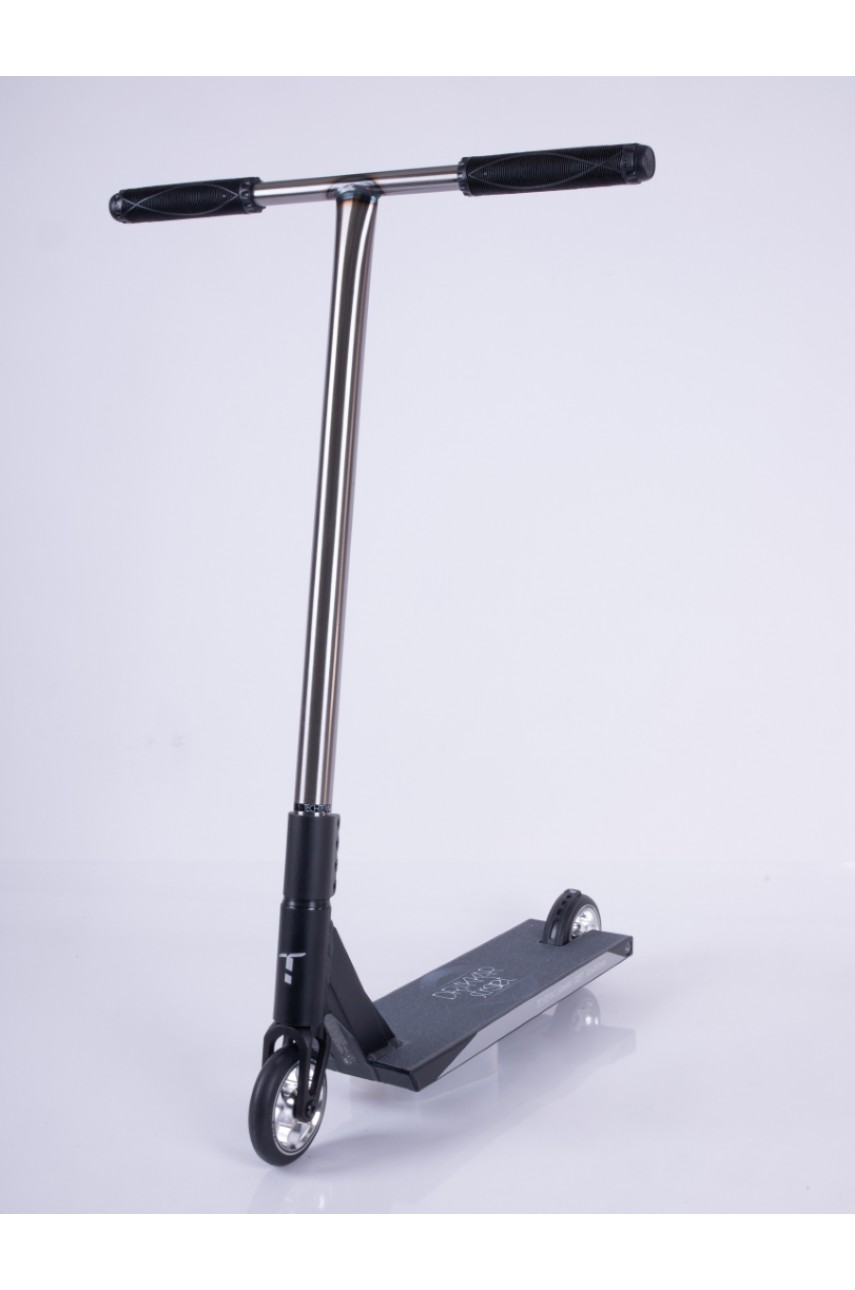 Самокат трюковой Drakkar Street, grey-black, 1/4 NN013060 модель NN013060 от Tech Team